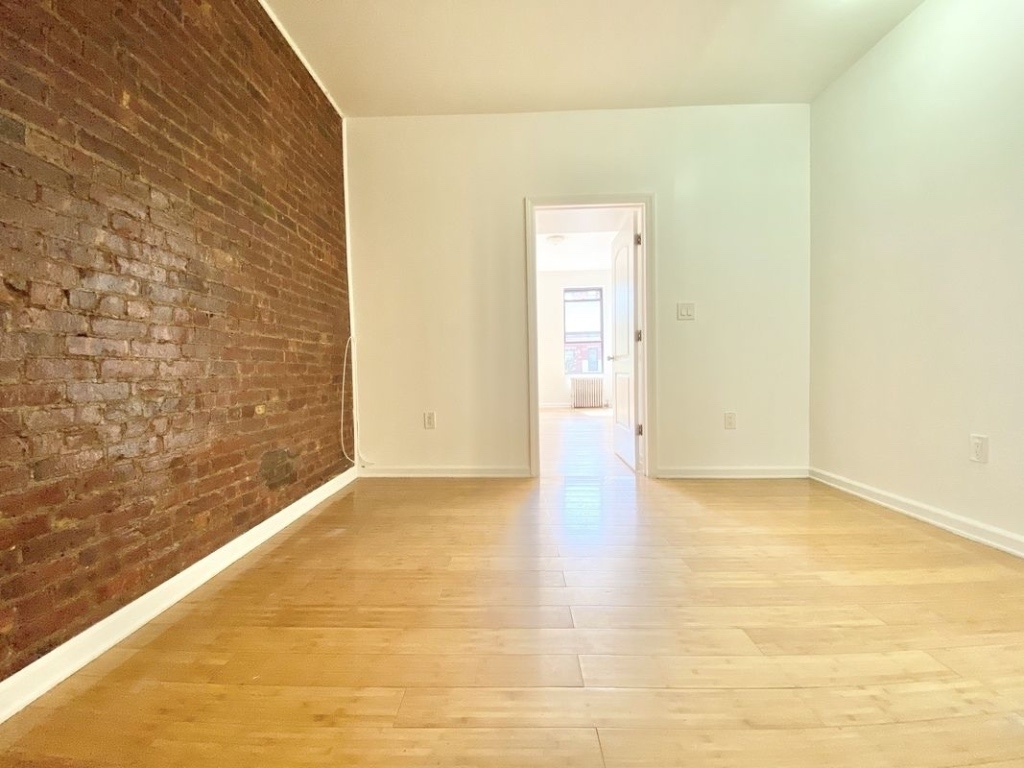 2321 1st Avenue - Photo 10