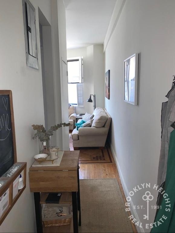 211 Clinton Street - Photo 1