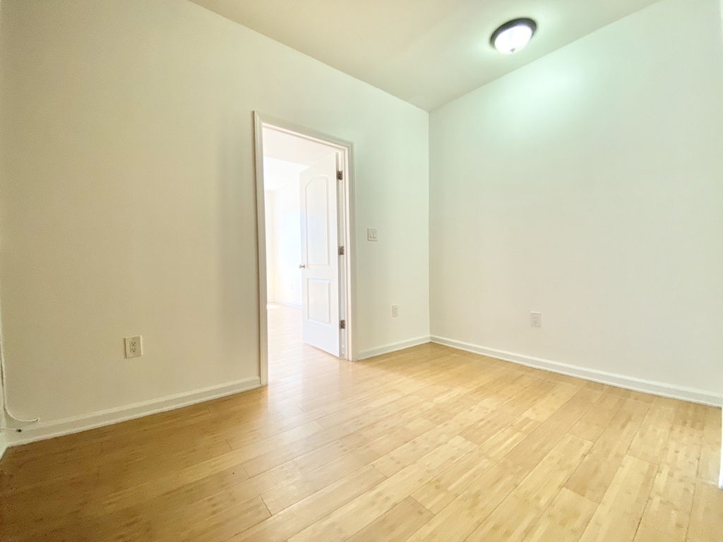 2321 First Avenue - Photo 9