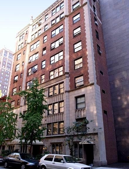 330 East 43rd Street - Photo 9