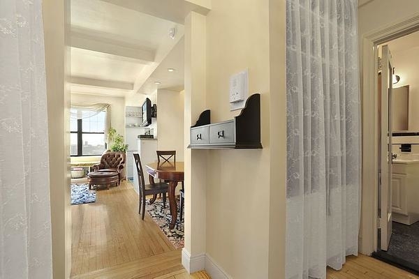 200 East 16th Street - Photo 2