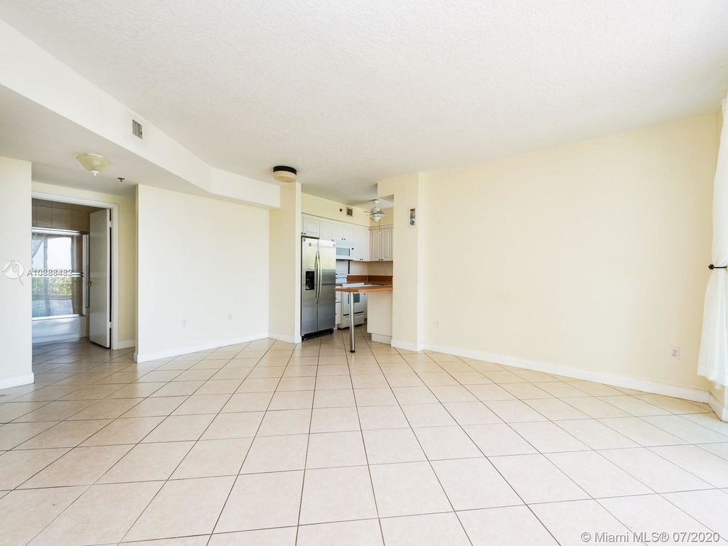 1824 Brickell Ave - Photo 6