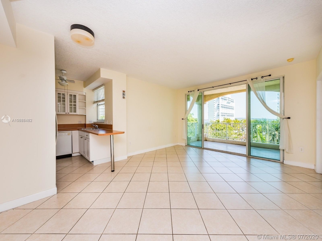 1824 Brickell Ave - Photo 18