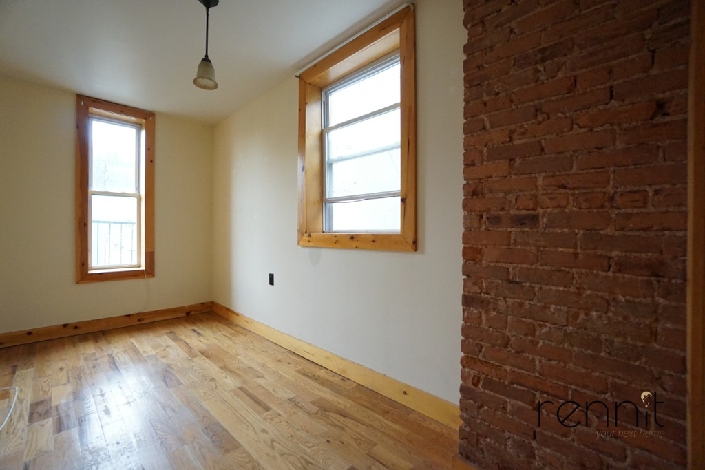 645 Willoughby Ave - Photo 6