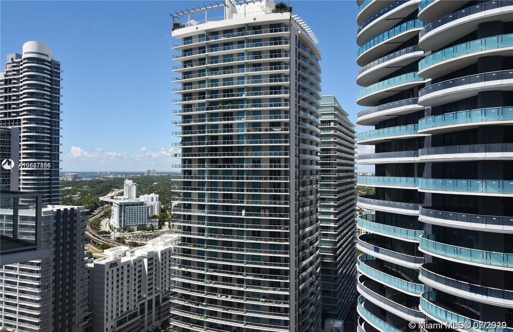 1050 Brickell Ave - Photo 9