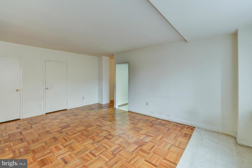 1121 Arlington Boulevard - Photo 3