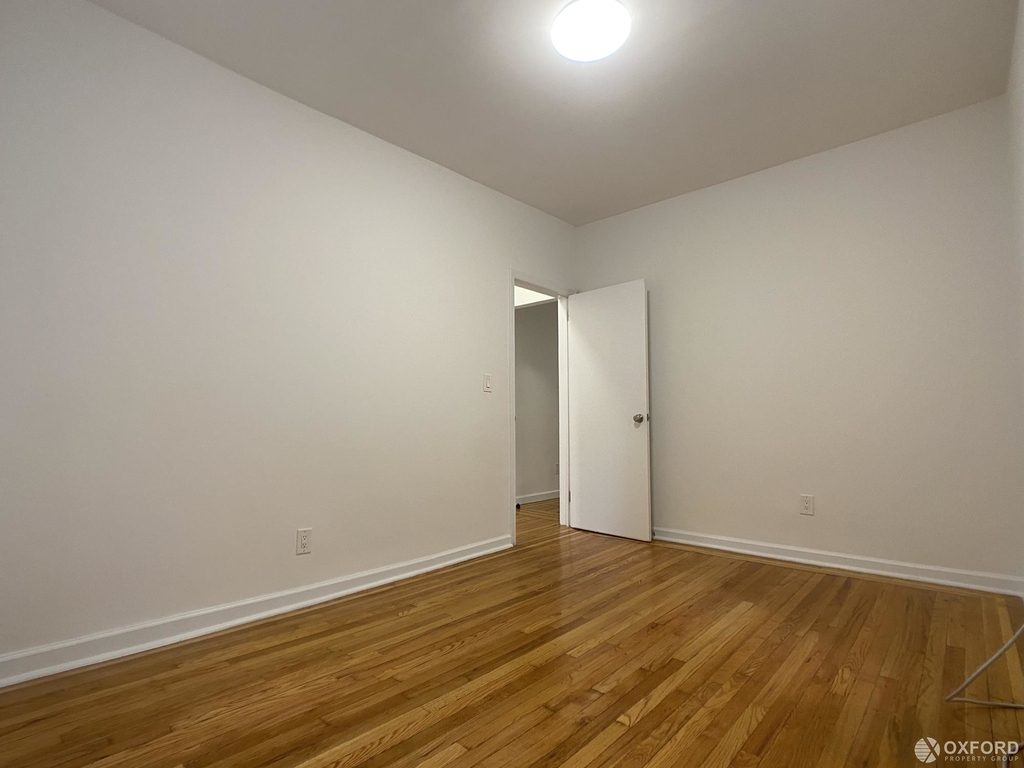 332 East 84th Street - Photo 3