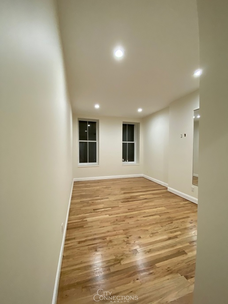 645 Broadway - Photo 3