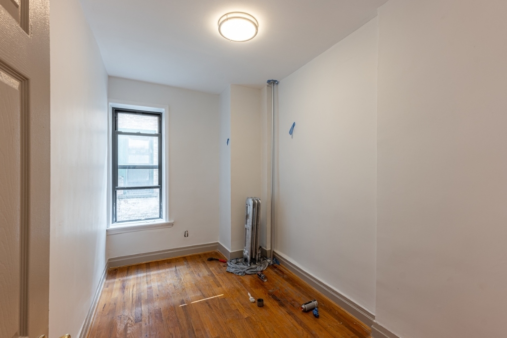 1141 Bergen Street - Photo 5