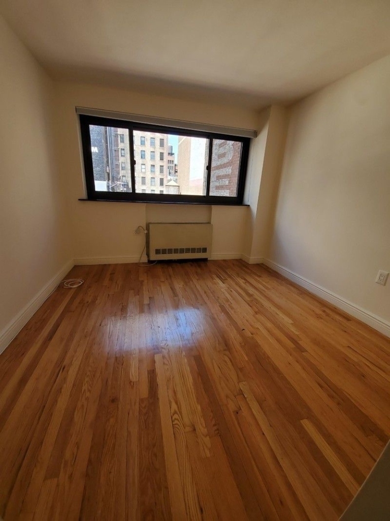 295 Park Avenue South - Photo 1