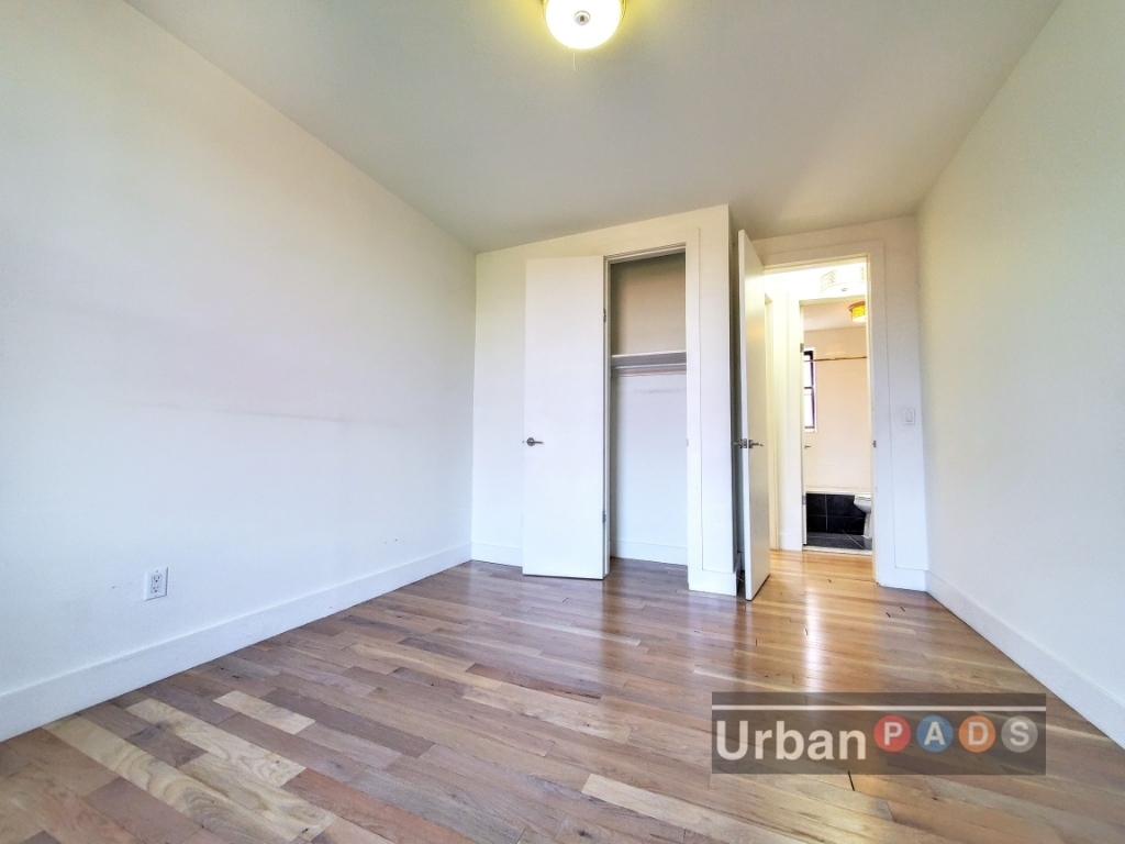 1236 Pacific Street - Photo 7