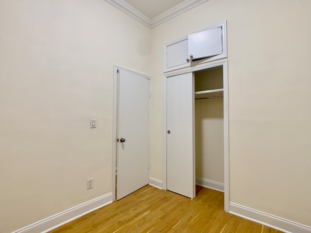 210 East 83rd Street - Photo 7