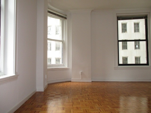 71 Broadway - Photo 3