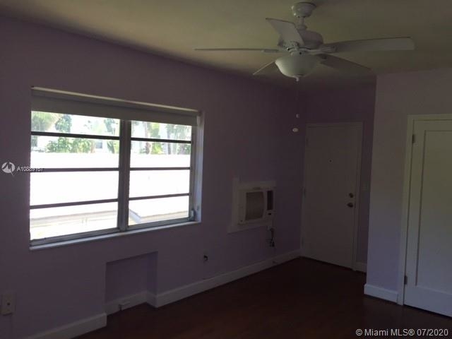 1610 Michigan Ave - Photo 1