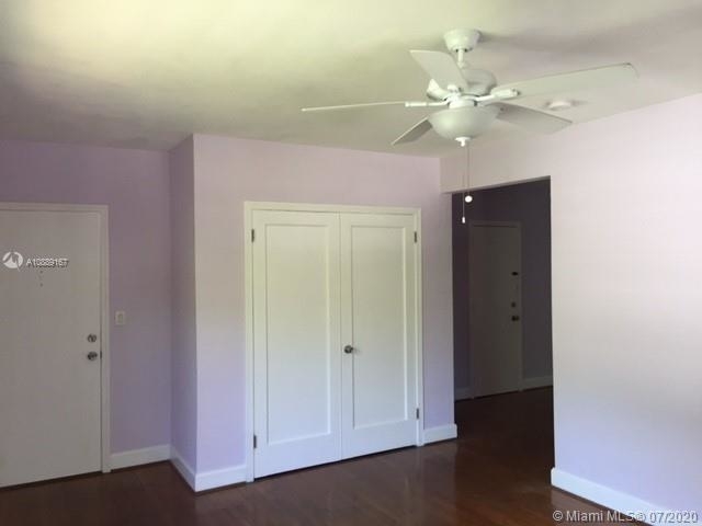 1610 Michigan Ave - Photo 2