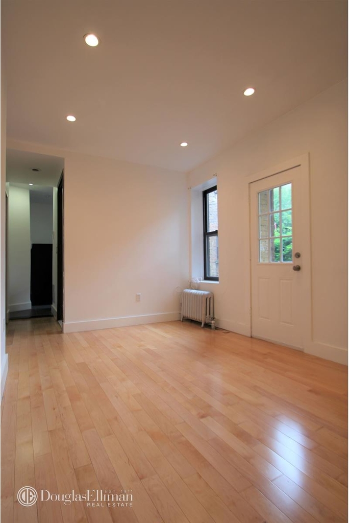 295 Washington Avenue - Photo 0