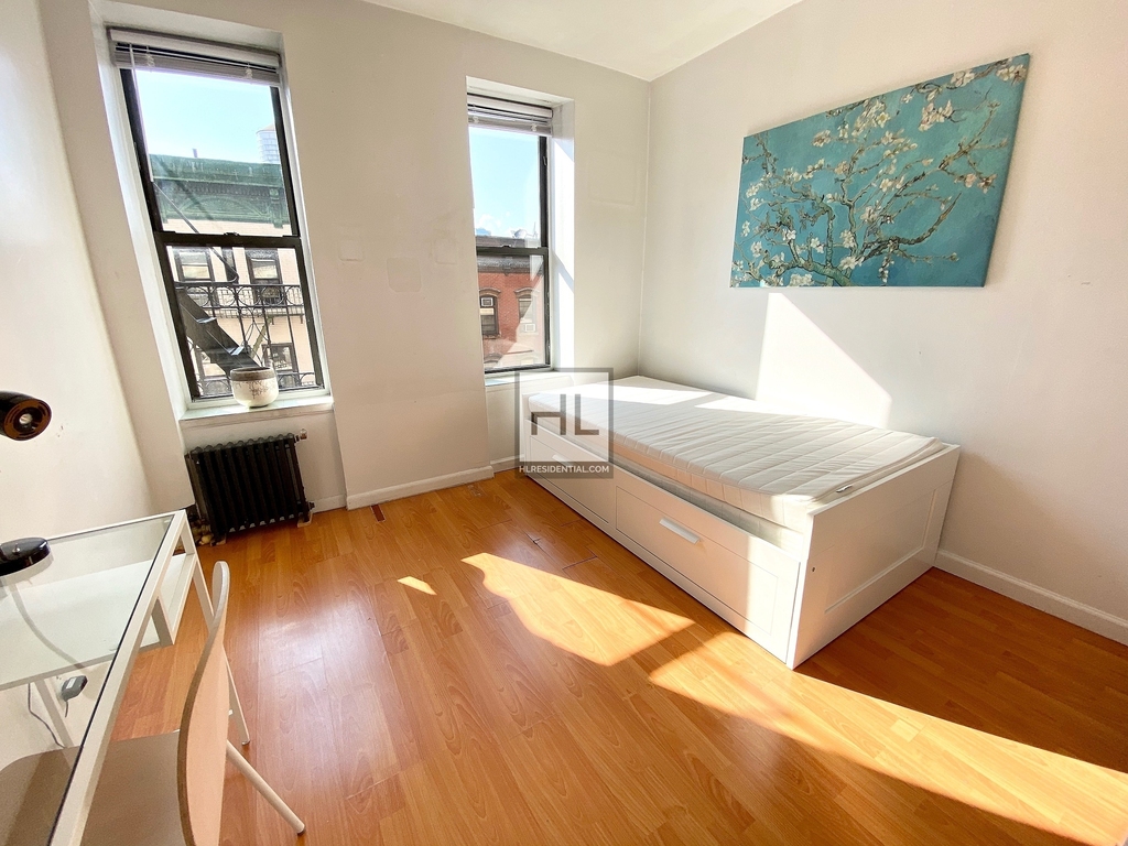 124 Mott Street - Photo 1