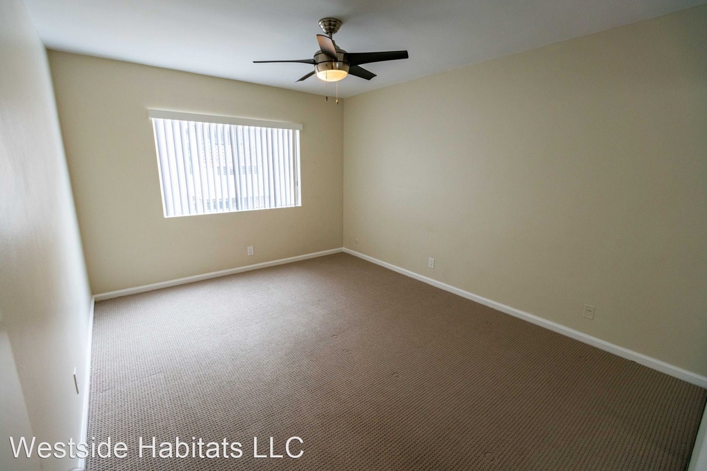 7244 Hillside Ave - Photo 16