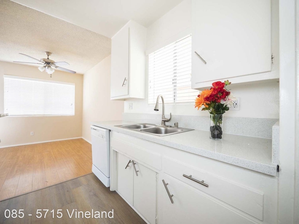 5715 Vineland Ave. - Photo 10