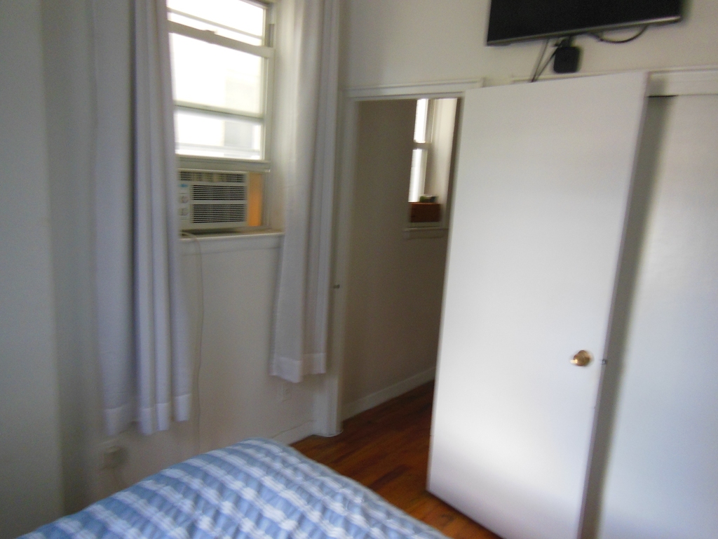 423 East 83 Street - Photo 7