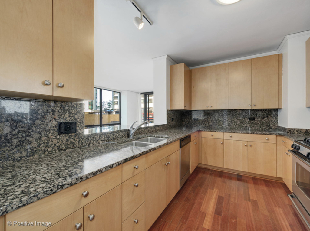 201 North Westshore Drive - Photo 8