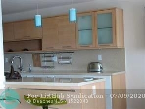 2201 Brickell Ave - Photo 2