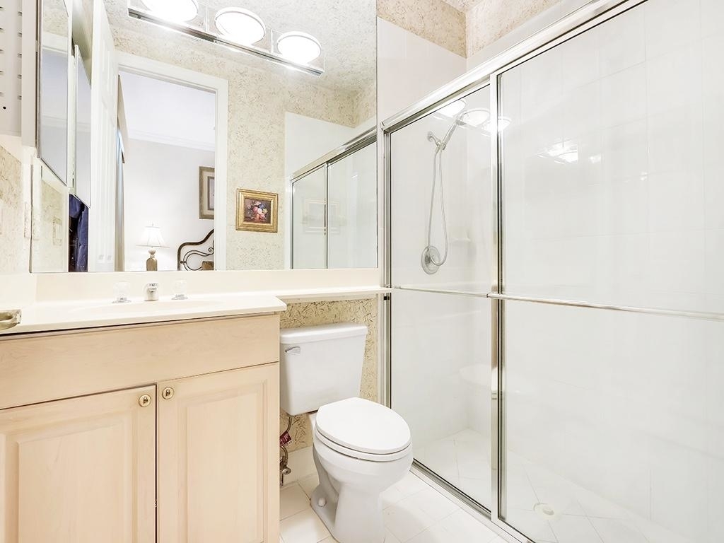 16850 Knightsbridge Lane - Photo 4