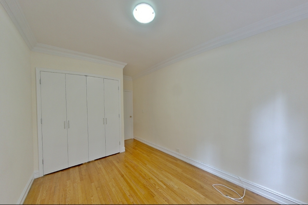 235 East 46th Street - Photo 4