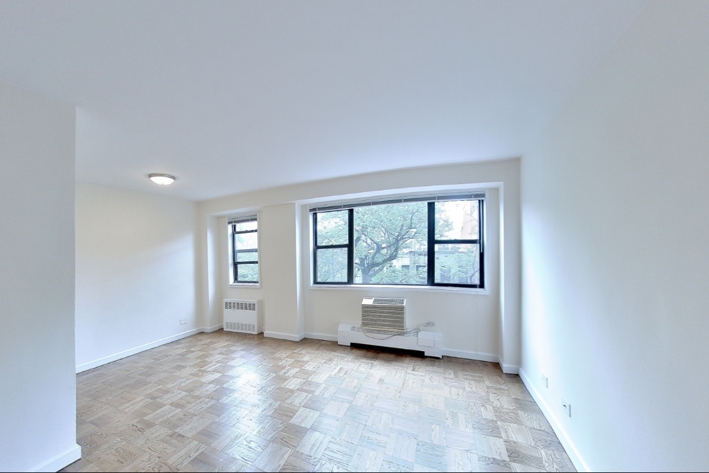 420 East 79th Street - Photo 0