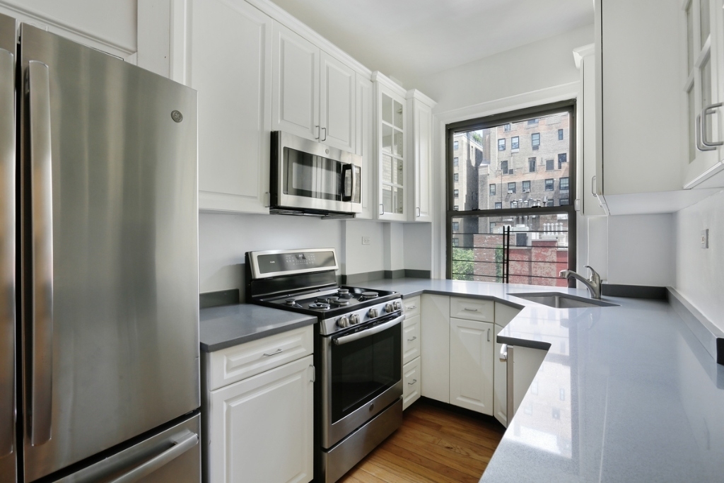 111 East 80th Street - Photo 2