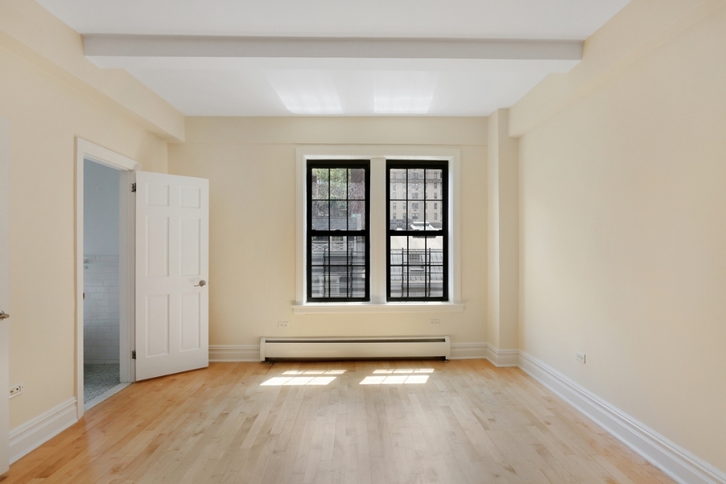 111 East 80th Street - Photo 4