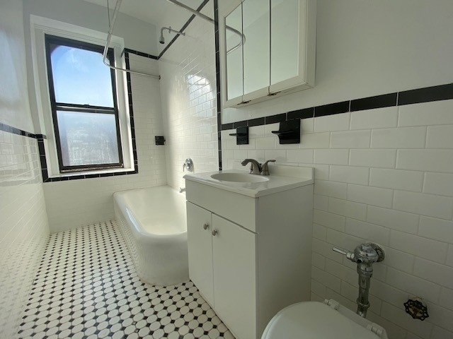 5 Seaman Ave - Photo 7