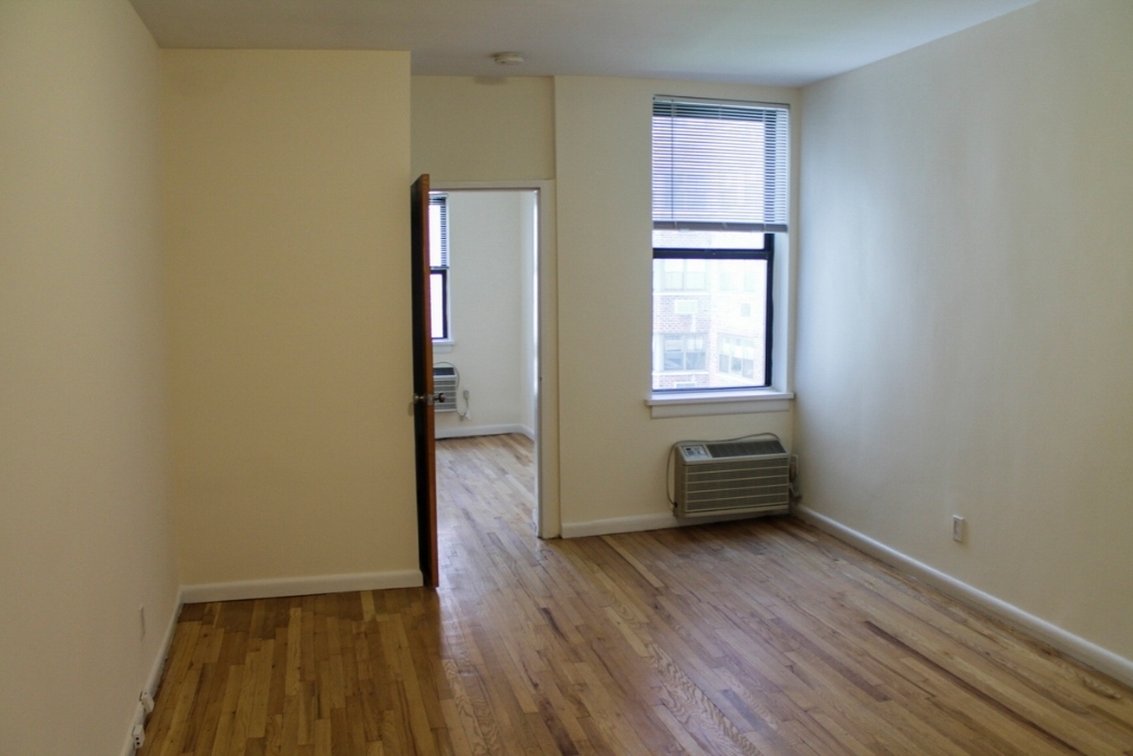 191 East 76th Street - Photo 3