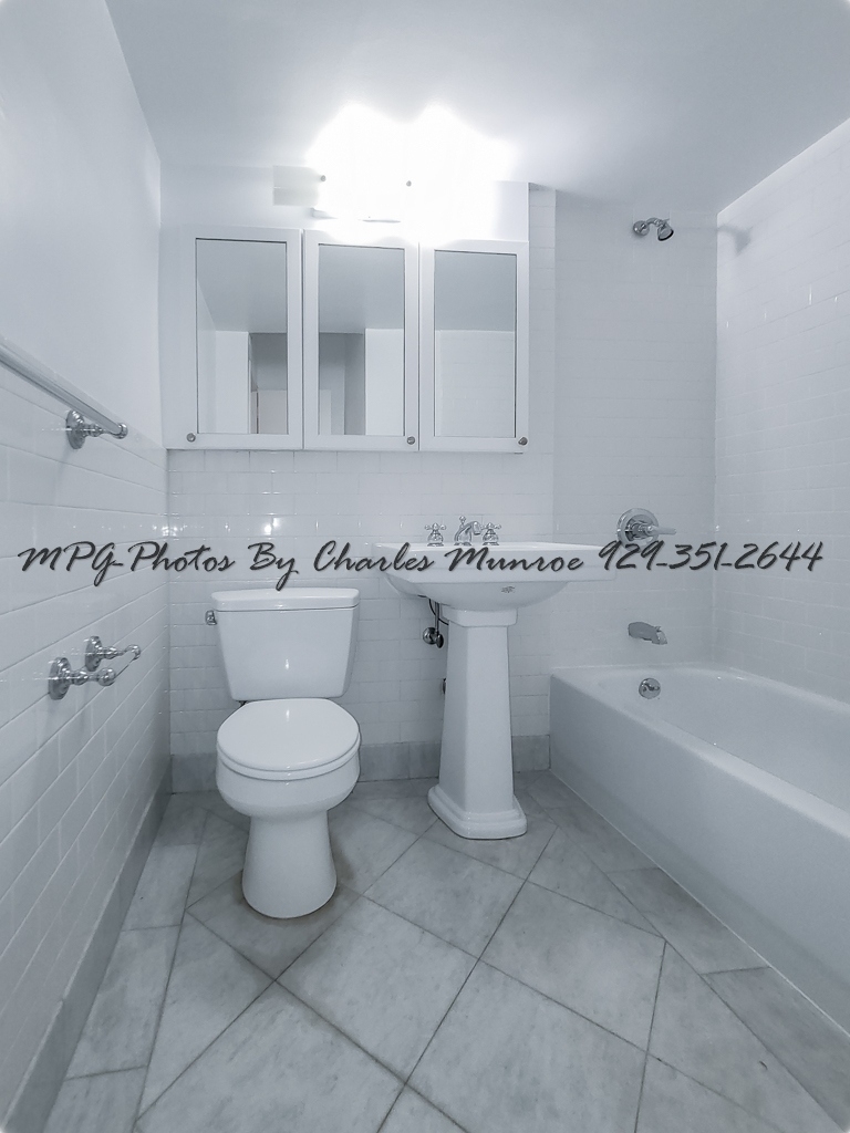 420 East 79th Street - Photo 7