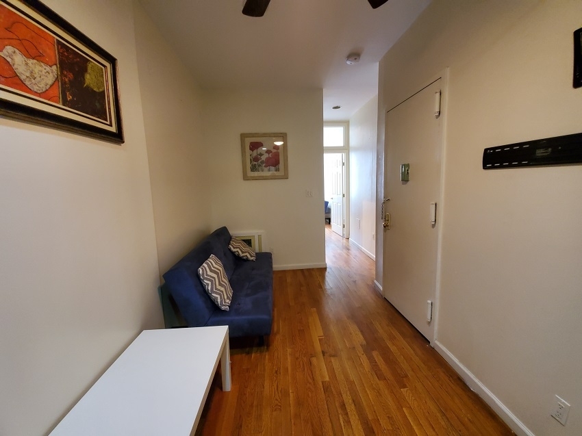 529 West 48th Street - Photo 1