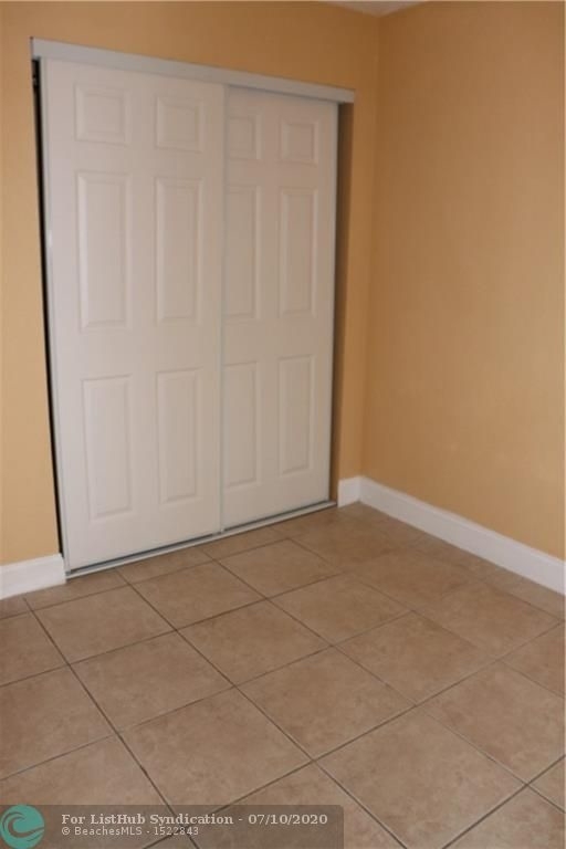 11328 Royal Palm Blvd - Photo 9