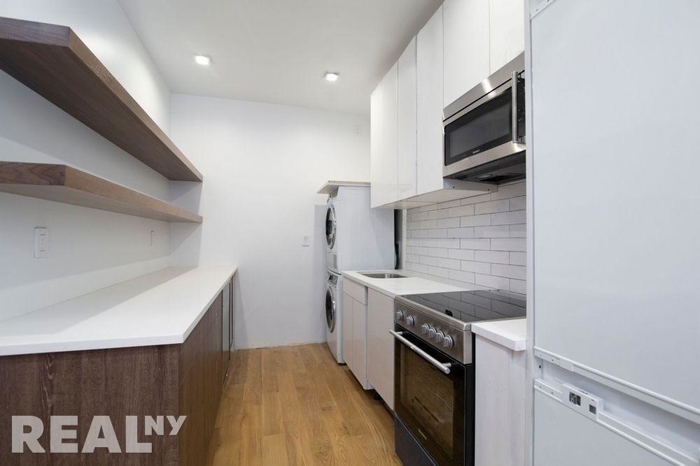 137 Thompson Street - Photo 1