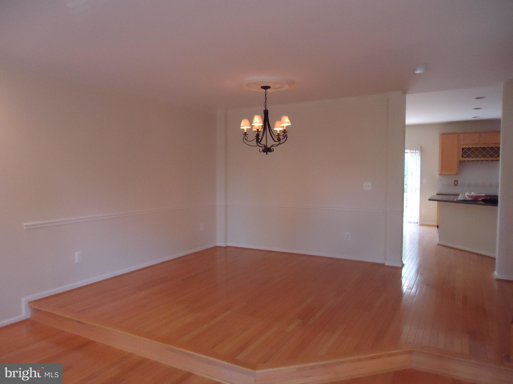 4105 Leclair Court - Photo 5