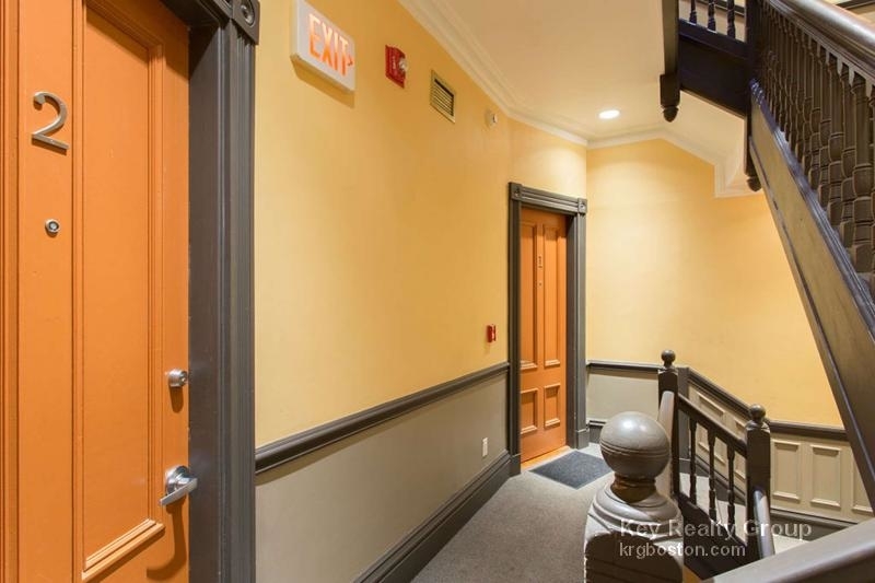 254 Newbury St. - Photo 1