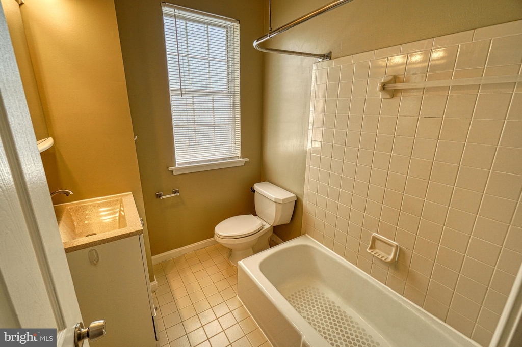 524 Irving Street Nw - Photo 23