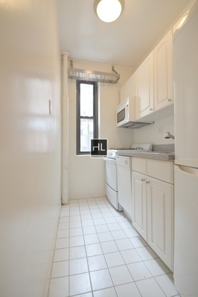 124 East 24 Street - Photo 9