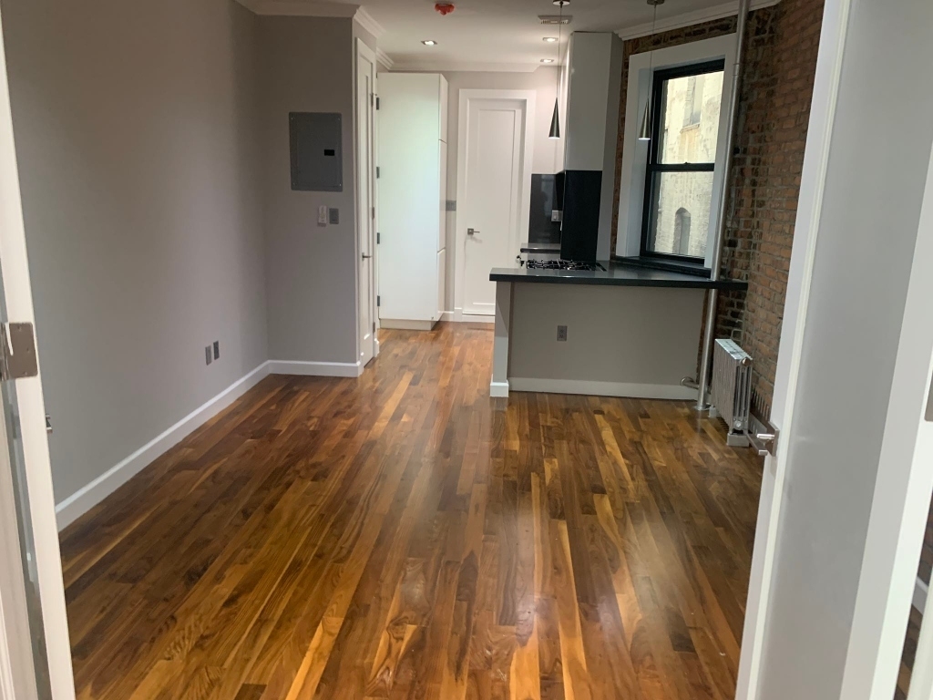 380 East 10th Street - Photo 3