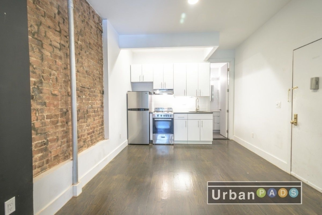 64 Brooklyn Avenue #5 - Photo 2