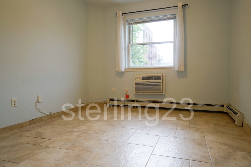 35-7 28th Avenue - Photo 4