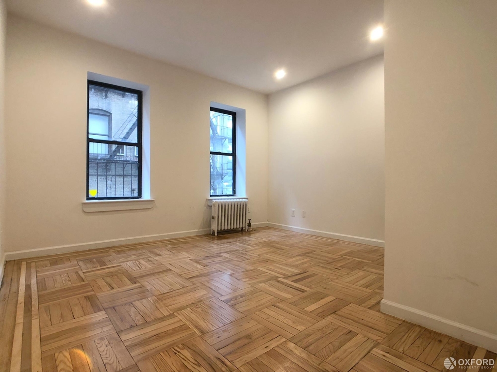 332 East 84th Street - Photo 2