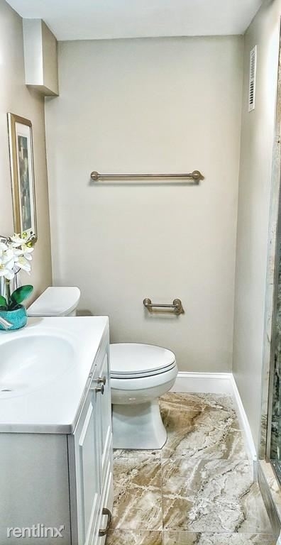 152 Saratoga St # 152 - Photo 5