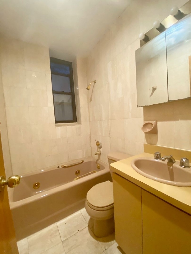 33 West 65th Street - Photo 7