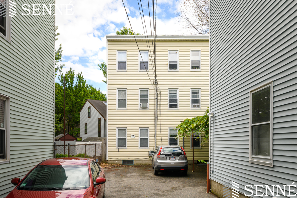 20 Bristol St. - Photo 10