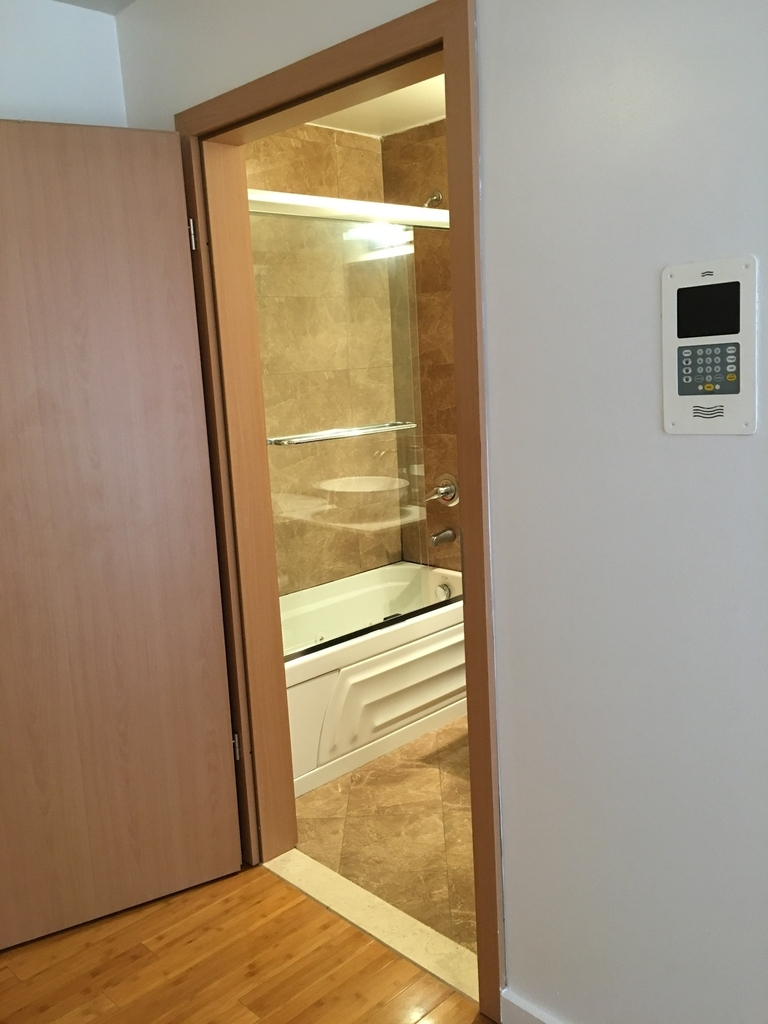 81-14 Queens Boulevard - Photo 6