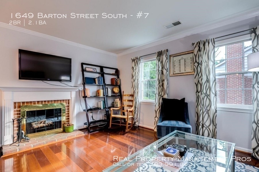 1649 Barton Street South - Photo 3
